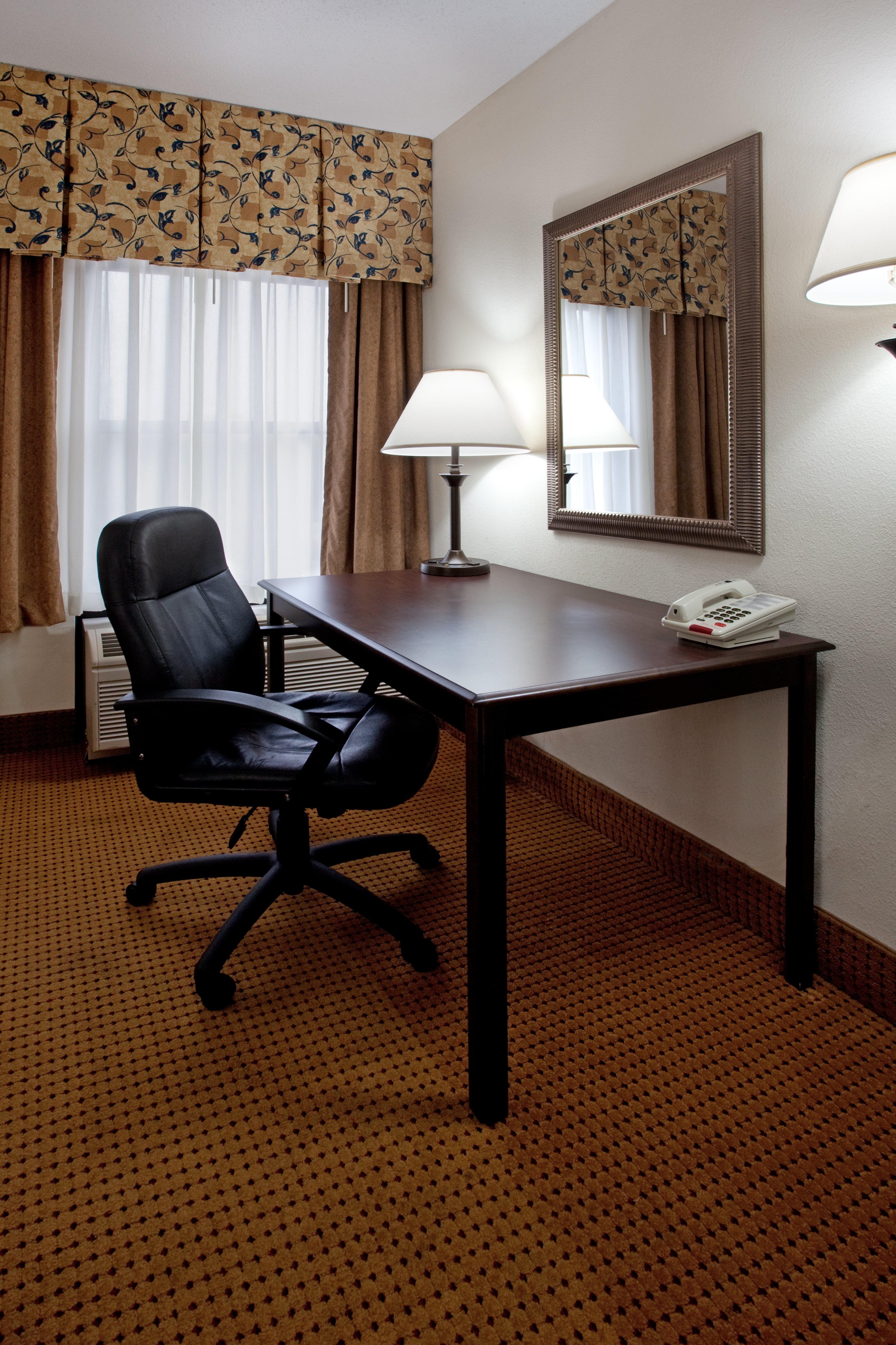 Lexington Inn And Suites Room photo