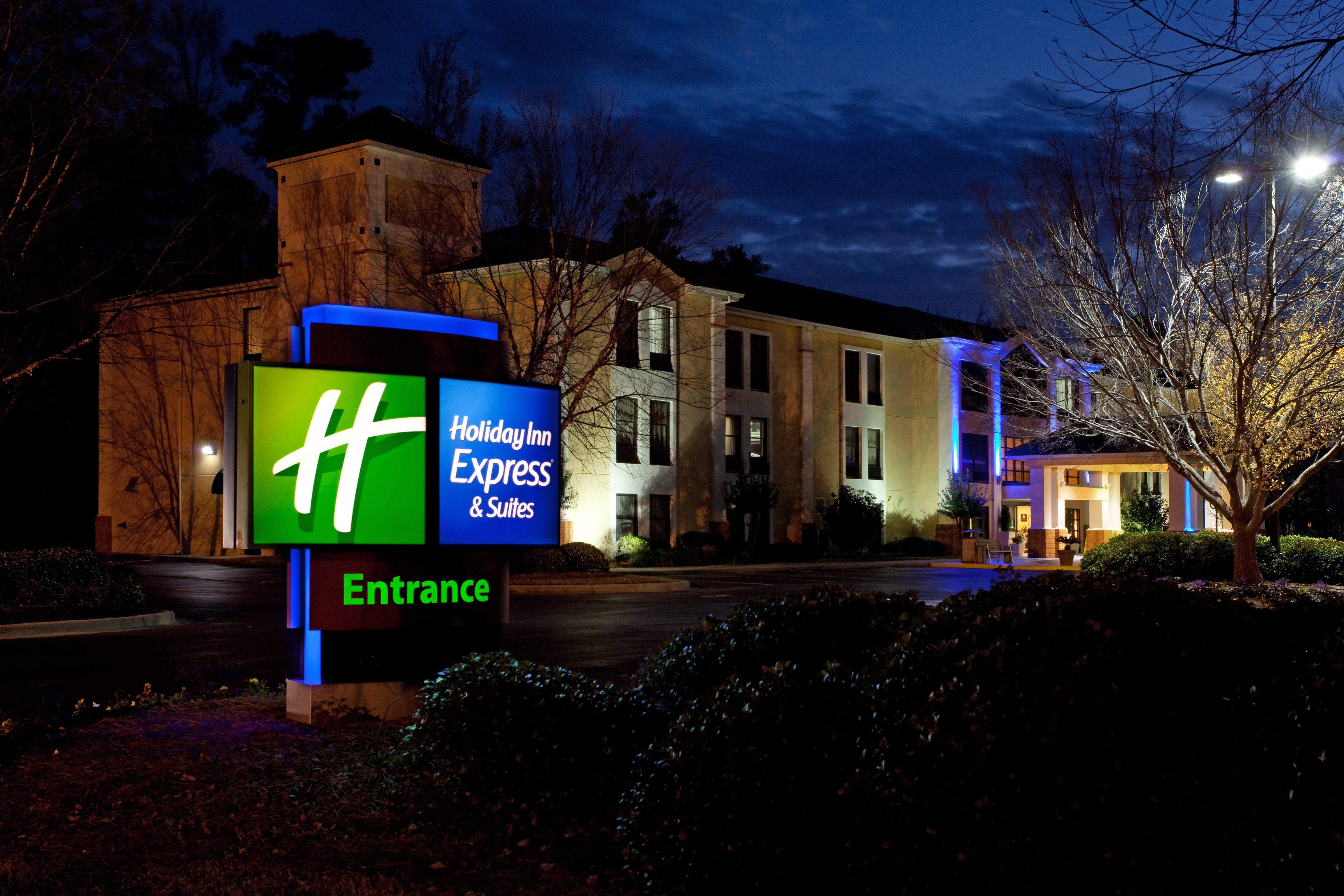 Lexington Inn And Suites Exterior photo
